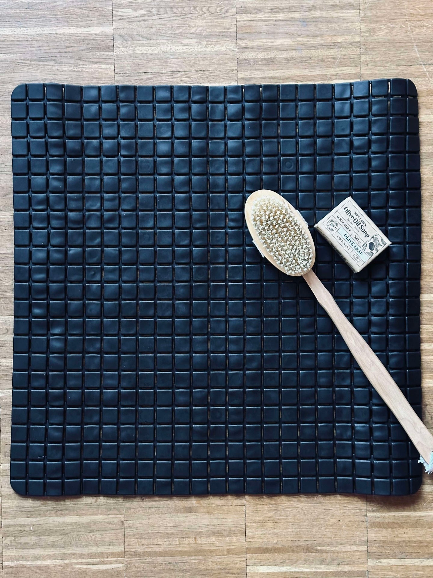 Badrumsmatta med sugkoppar - Svart