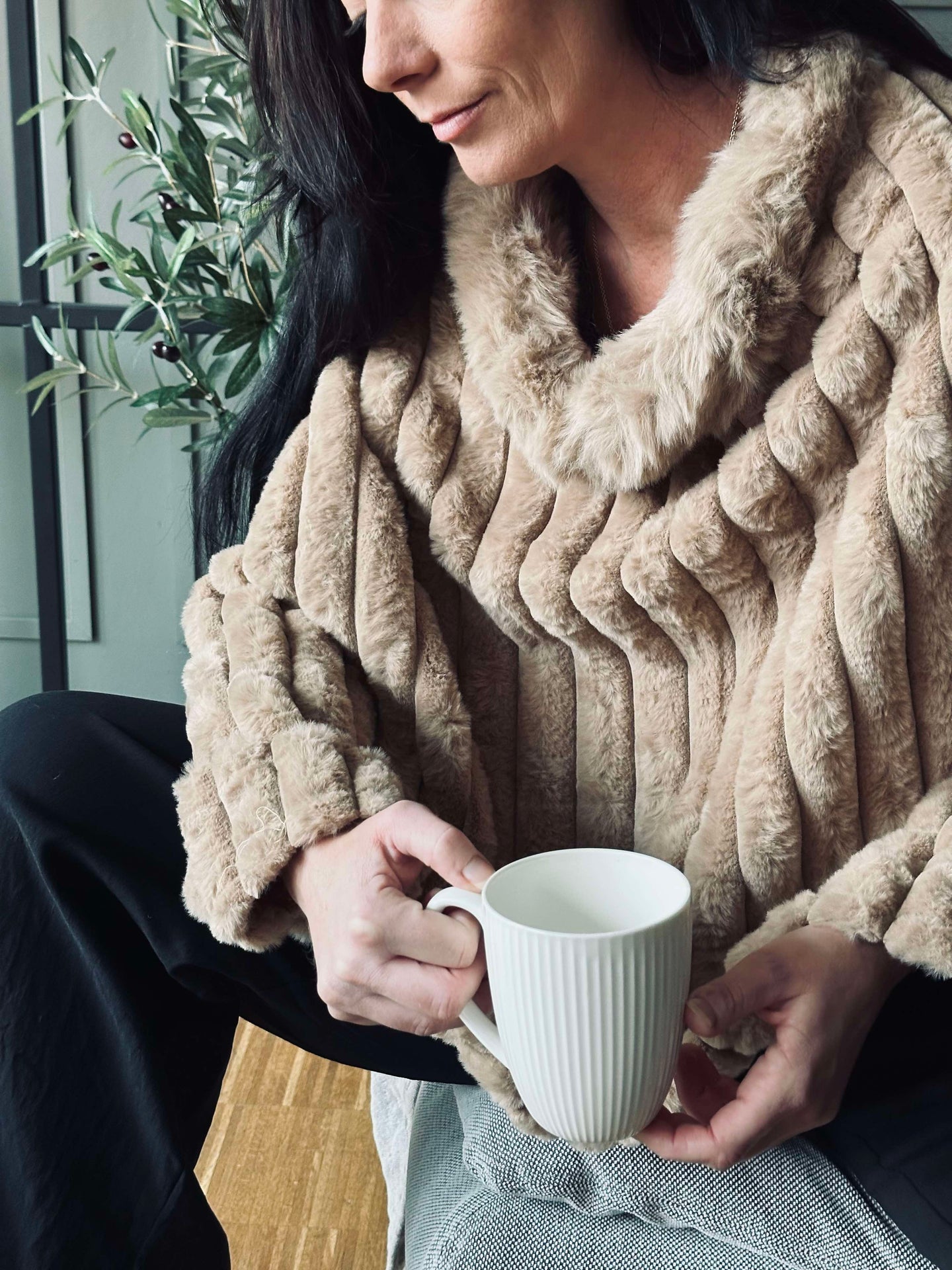 Poncho faux fur