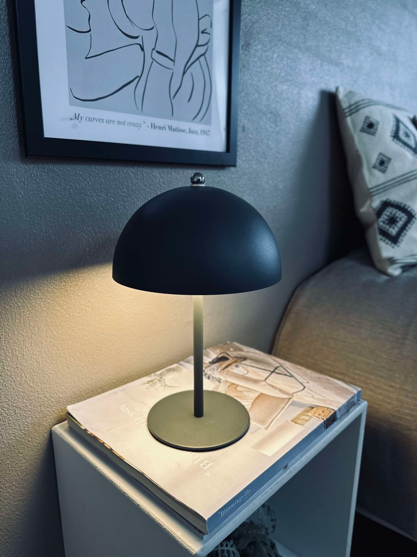 LED touch bordslampa, beige och grå