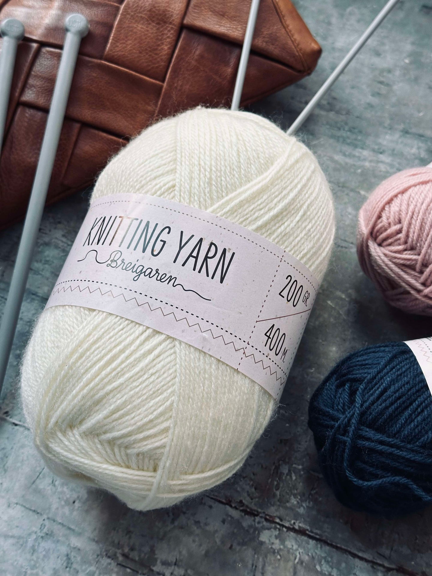 Akrylgarn 200 gram - Kräm