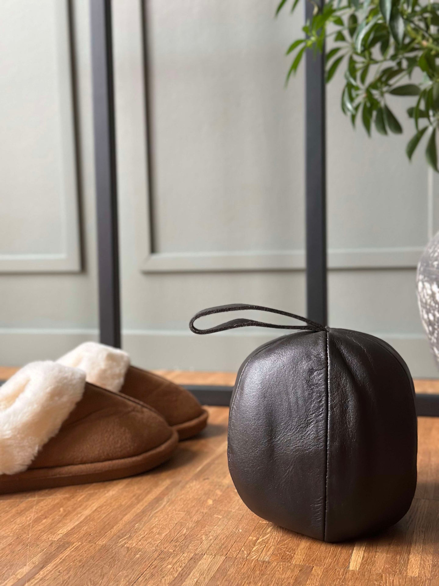 Dörrstoppare läder - Brun