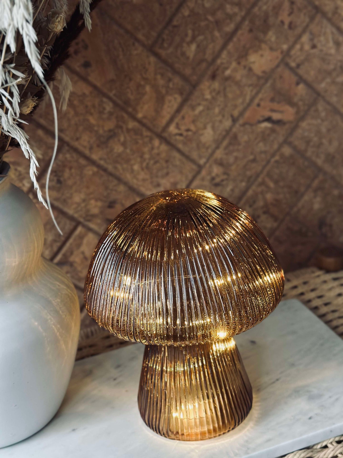 Mushroom med räfflor 15 cm - Gyllene