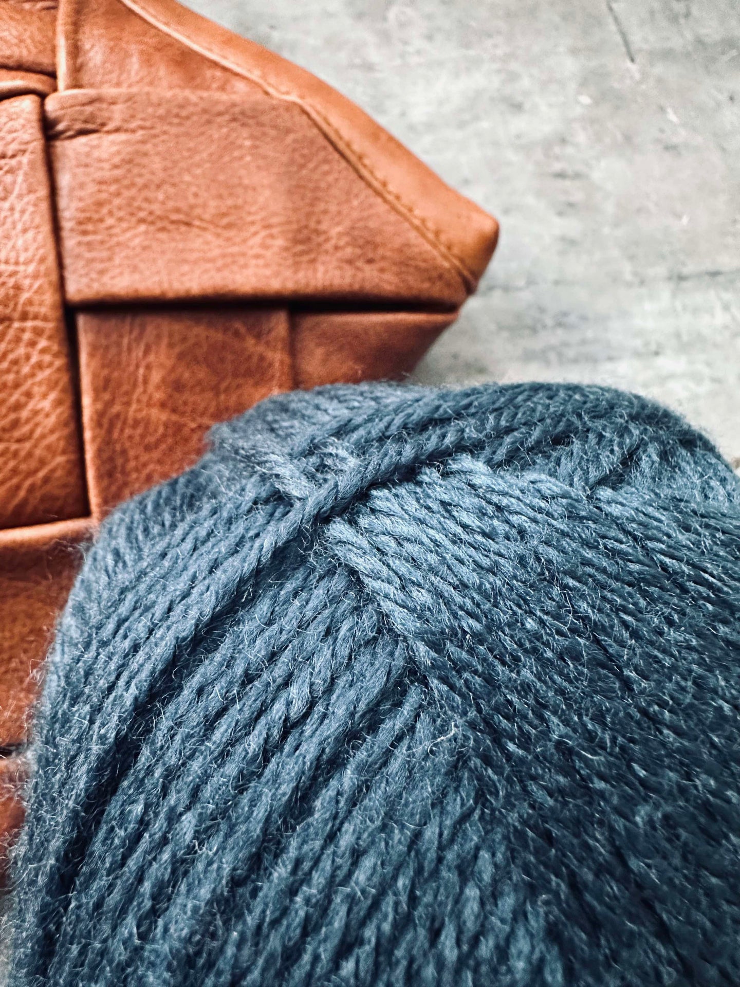 Akrylgarn 200 gram - Marinblå