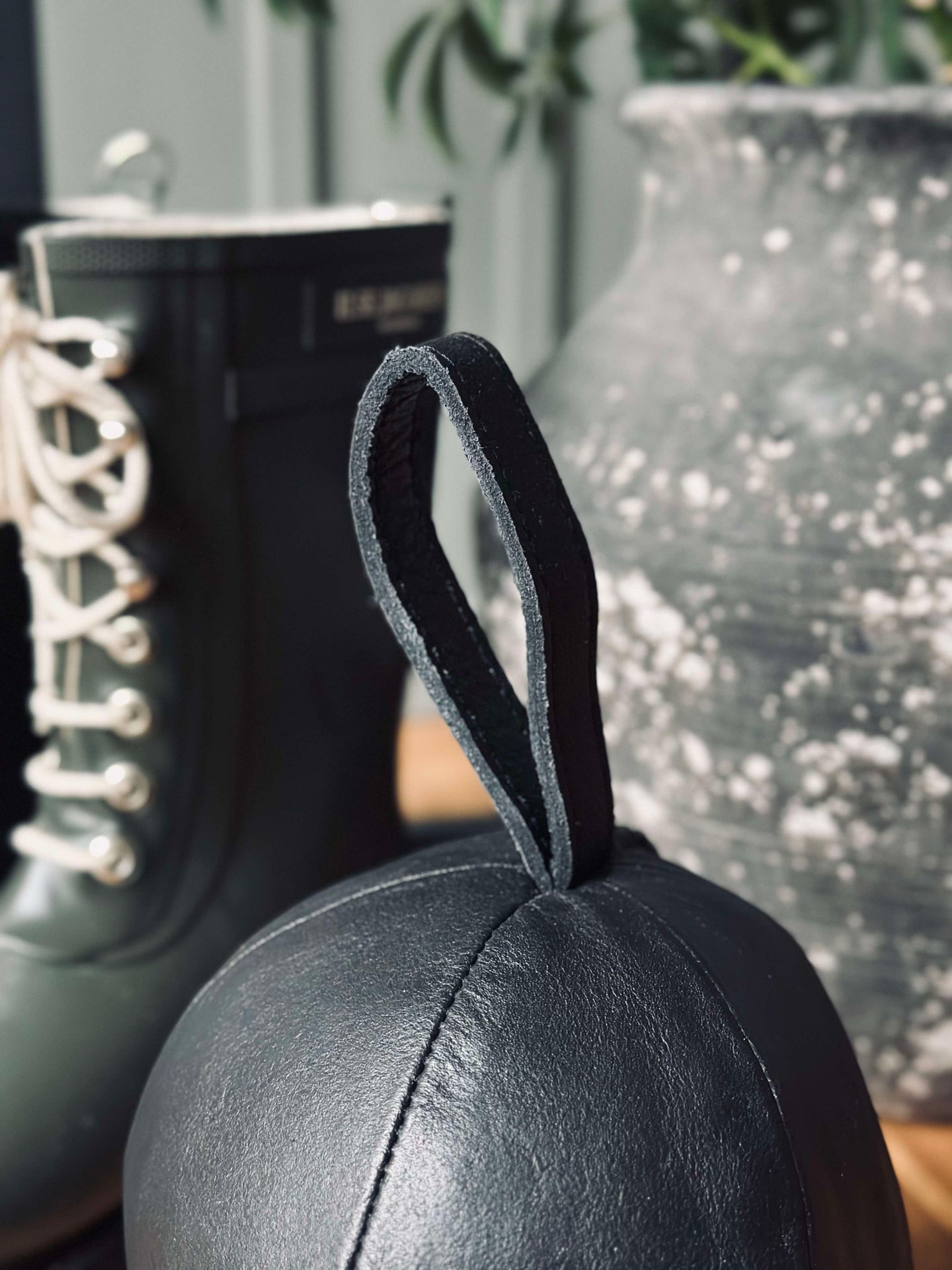 Dörrstoppare läder - Svart