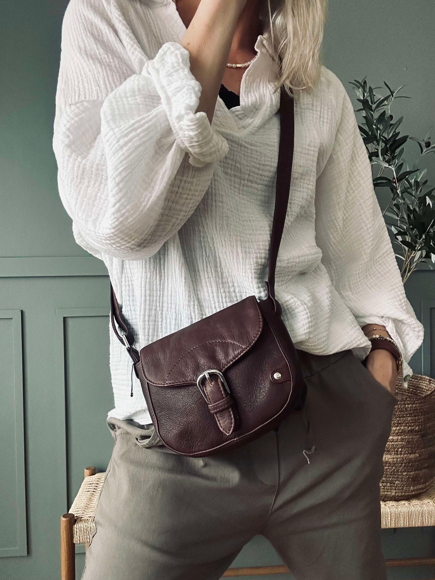 Crossbody Aura Dark Brown
