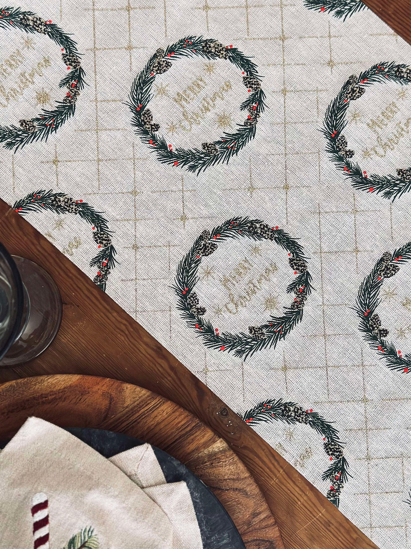 Bordslöpare med julkrans - 2 meter