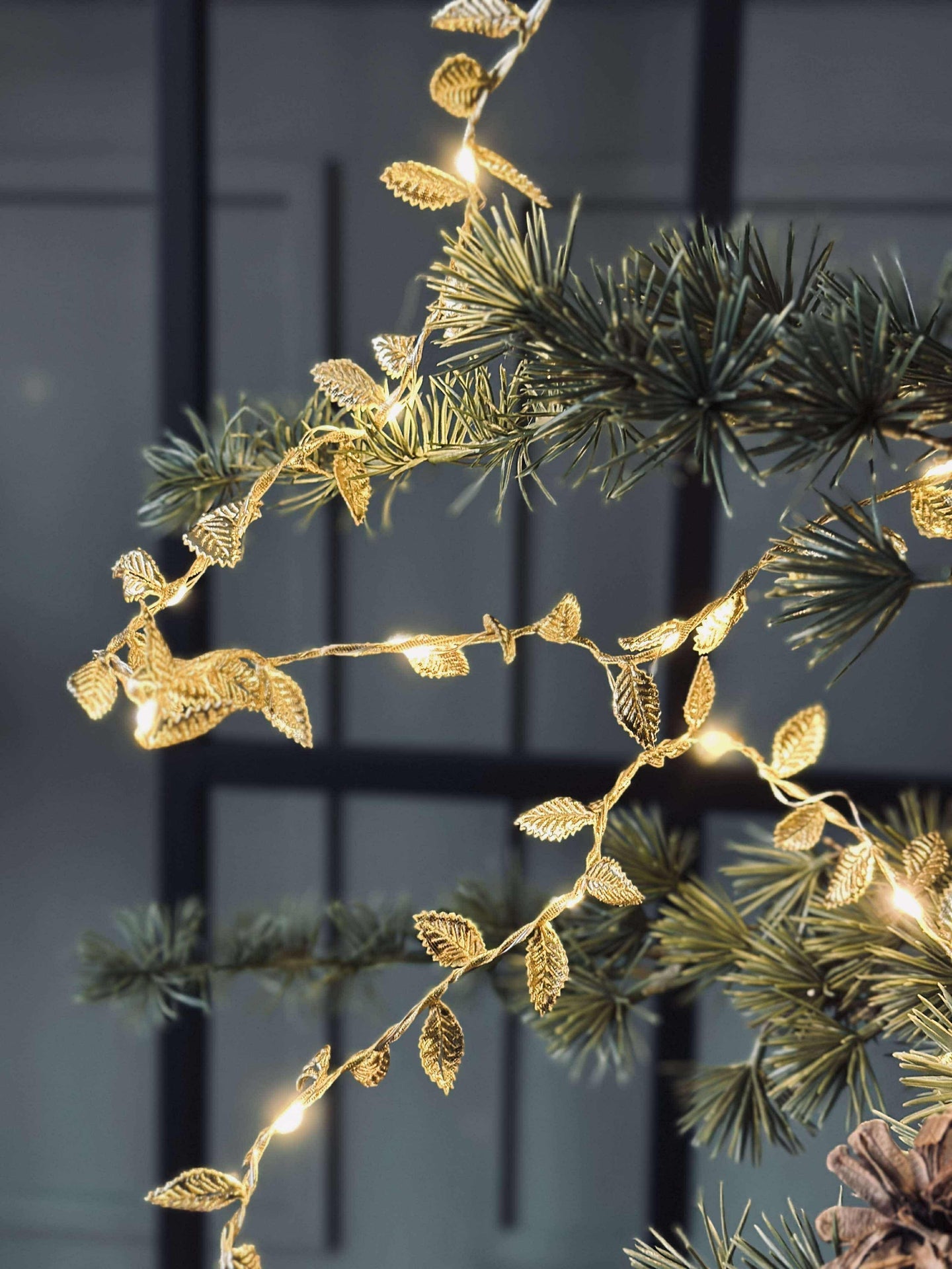 Ljusslinga med blad - Gold
