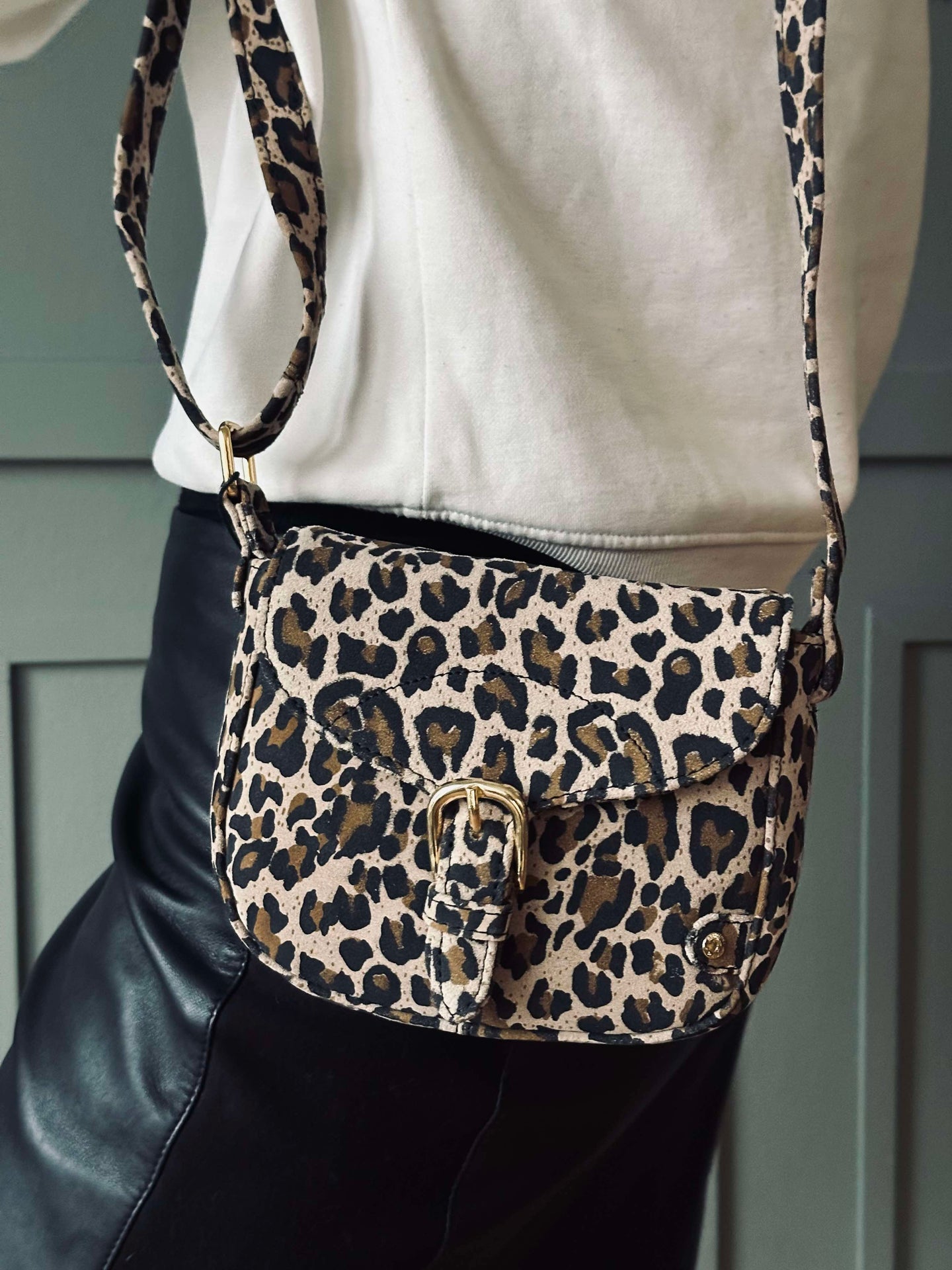 Crossbody Aura Leo
