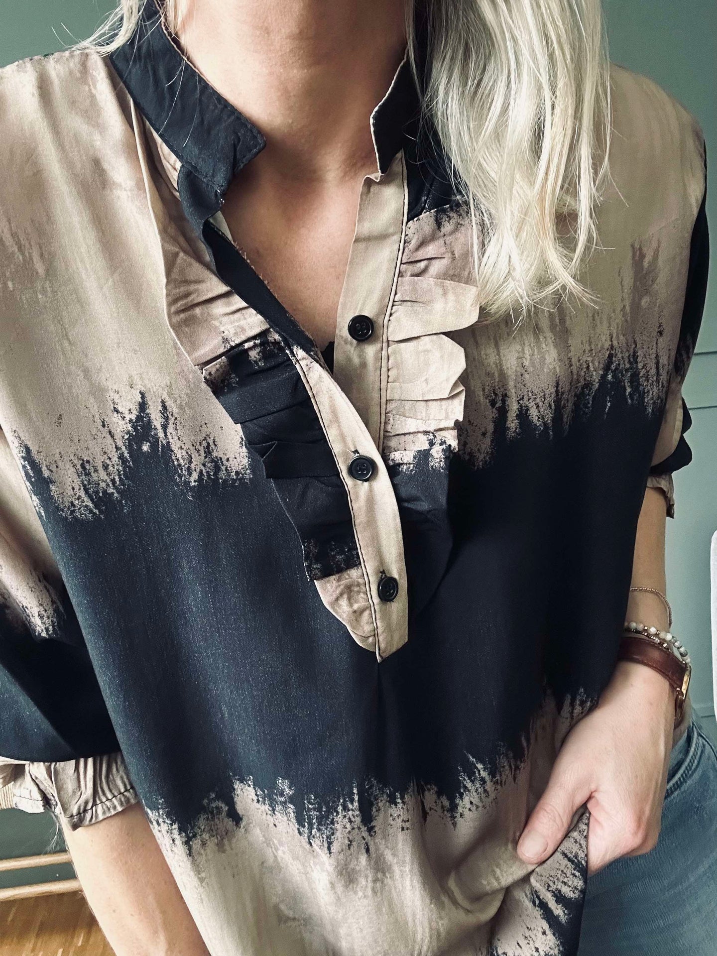 Skjorta Aya Dark Camel