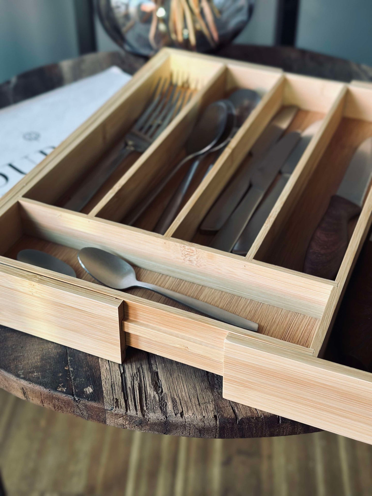 Besticklåda bambu - Justerbar mått