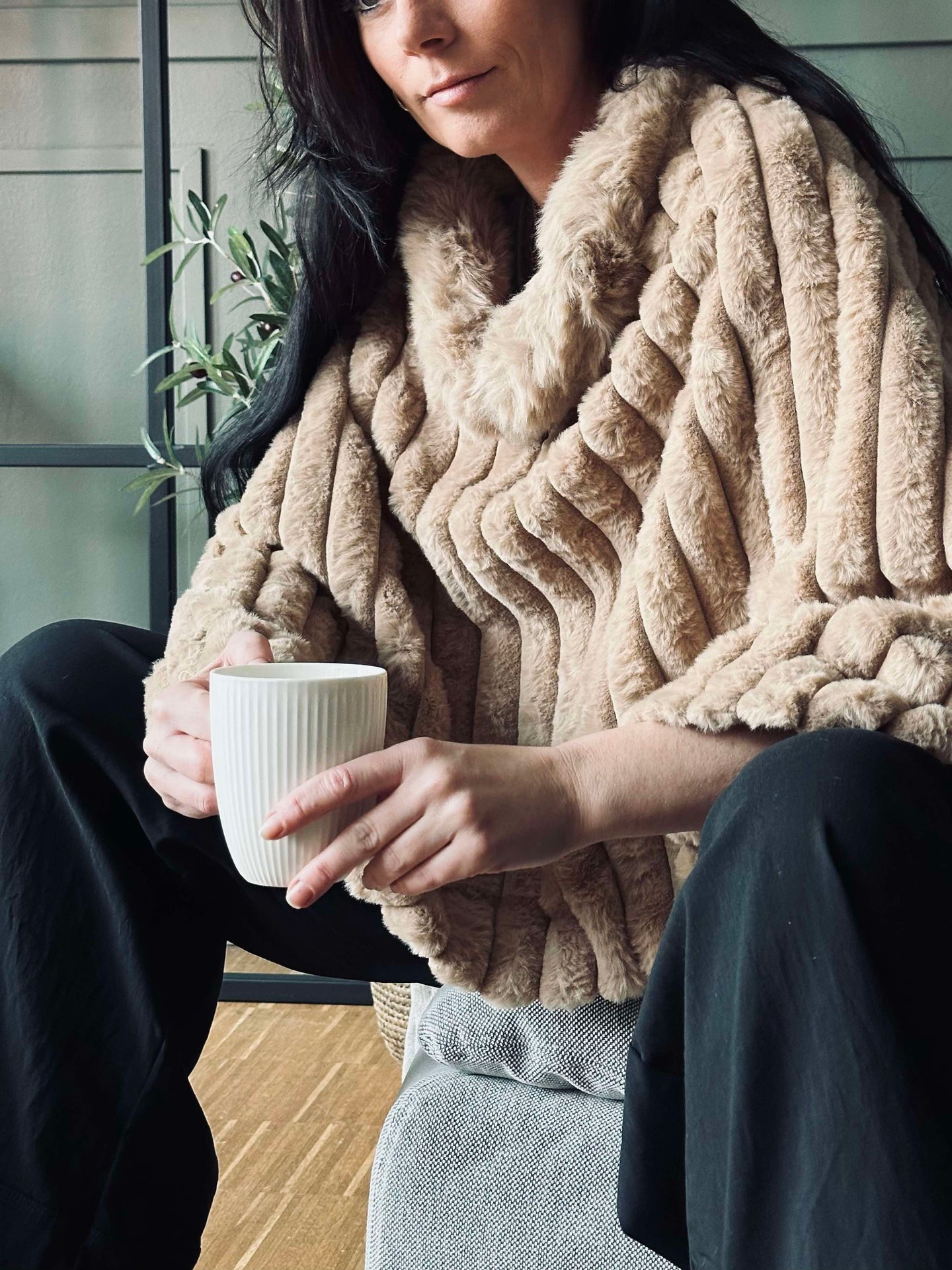 Poncho faux fur