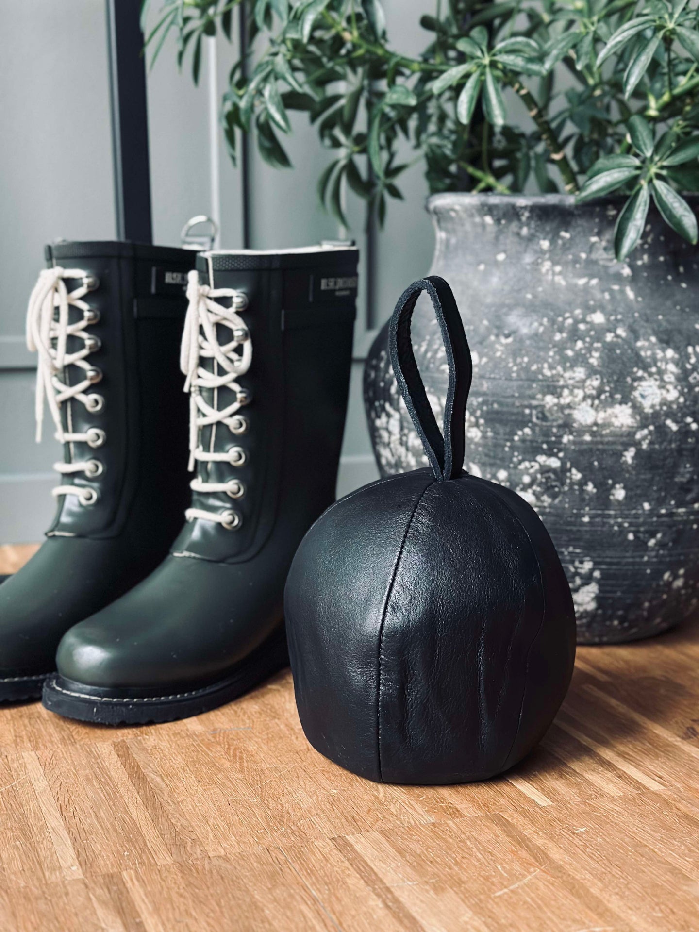 Dörrstoppare läder - Svart