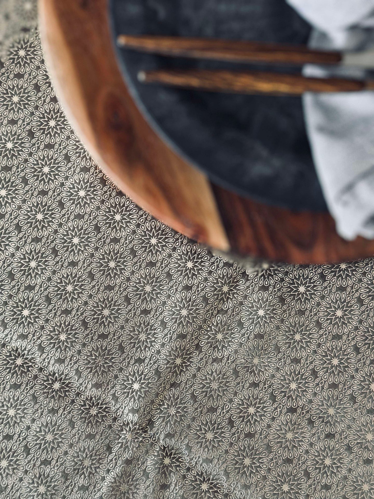 Bordsduk Velour 145x250 cm - Mörk beige