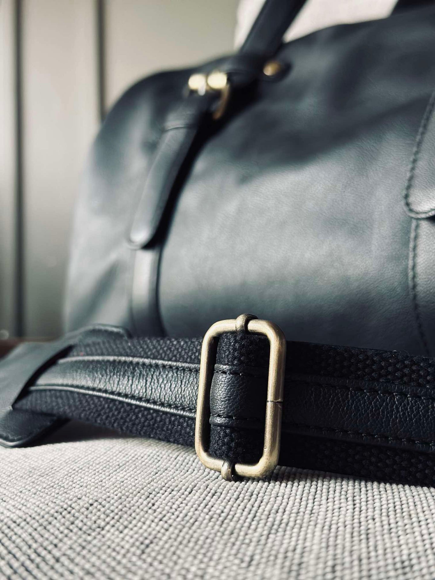 Träningsväska SVART läder