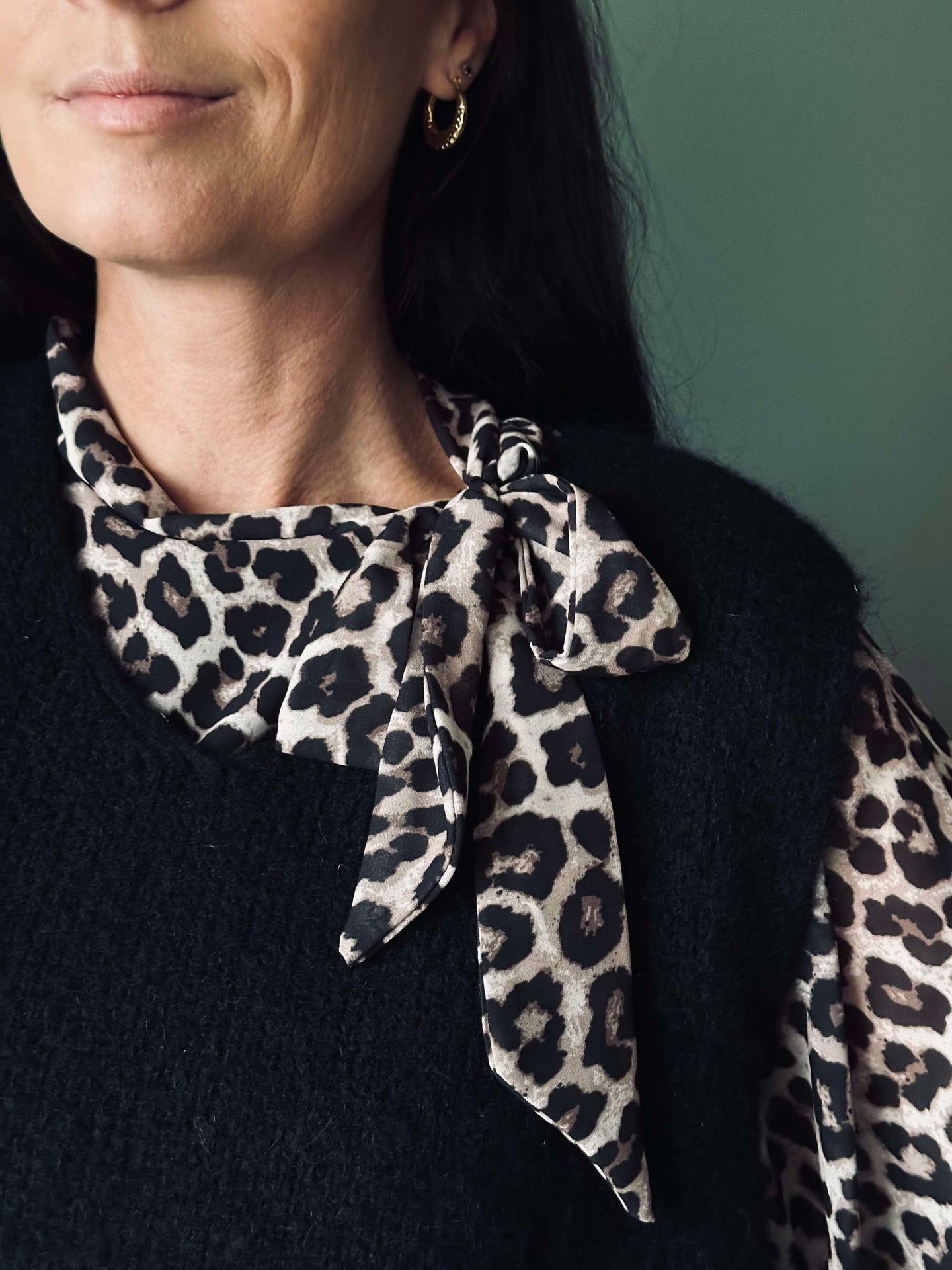 Blus med rosett - Leopard