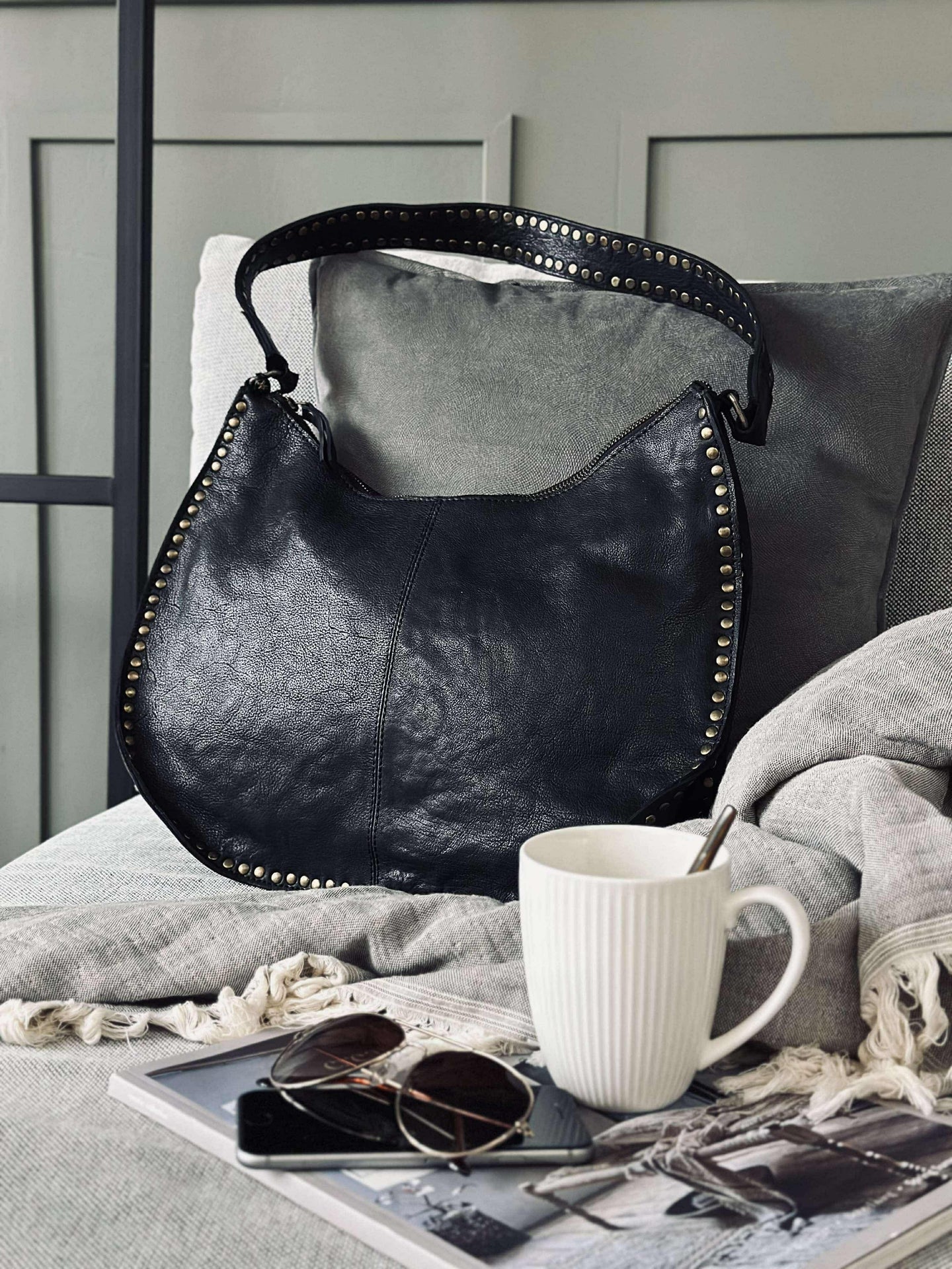 Axelväska Celia Svart