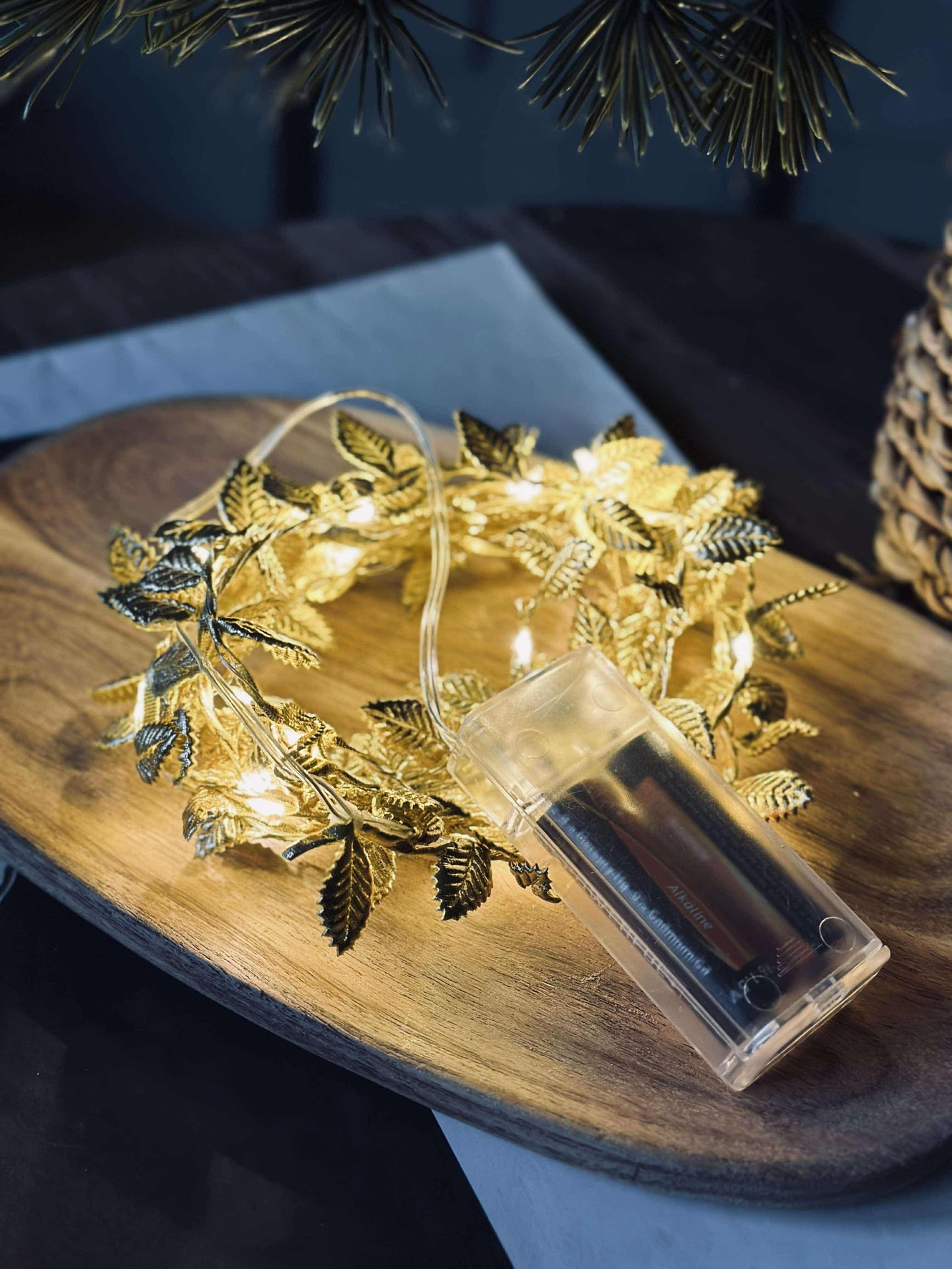 Ljusslinga med blad - Gold