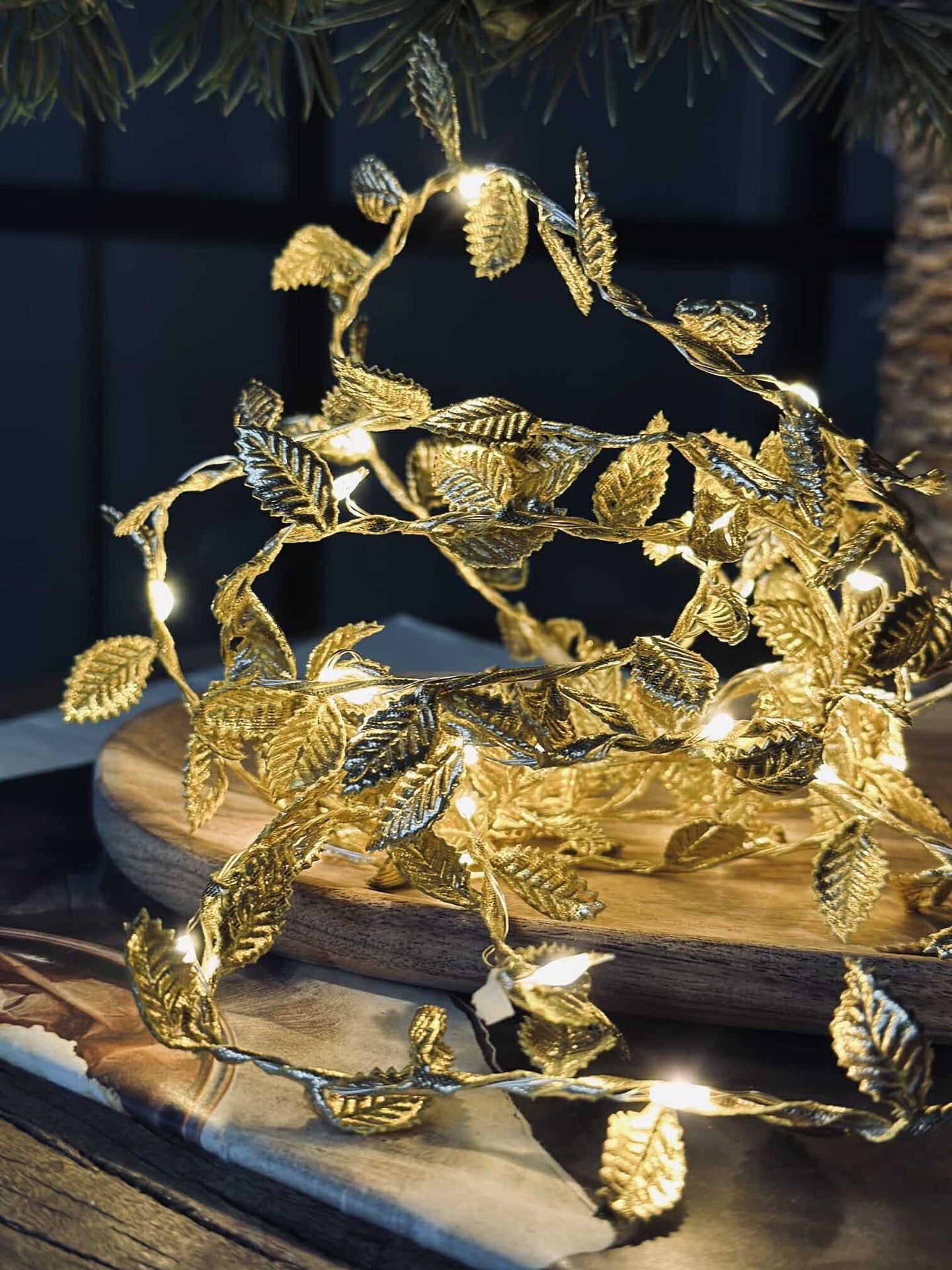 Ljusslinga med blad - Gold