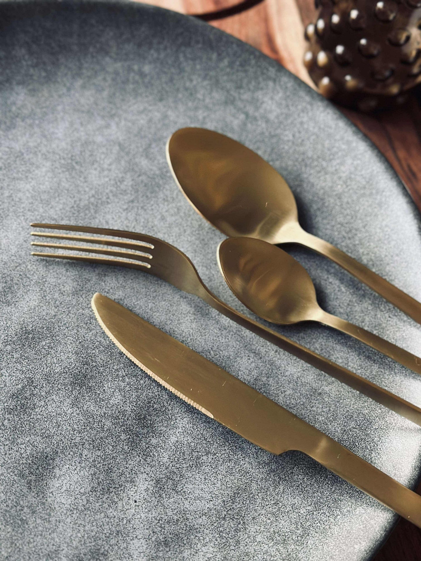 Bestick för 4 personer - Classic Guld