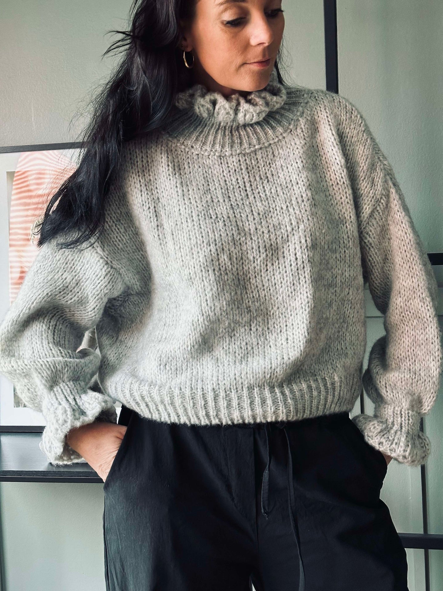 Stickad Nina - Grå