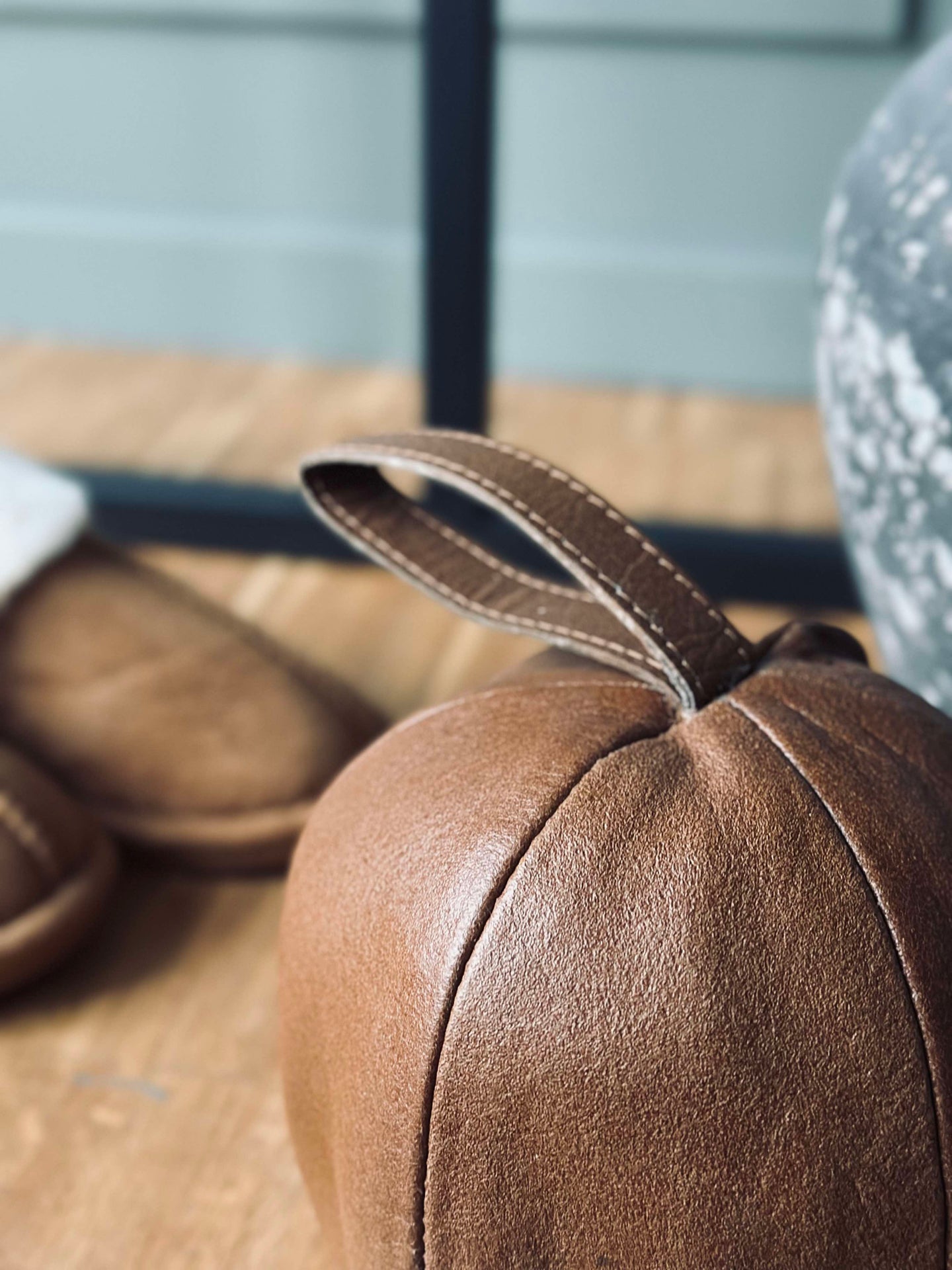 Dörrstopp i läder - Cognac