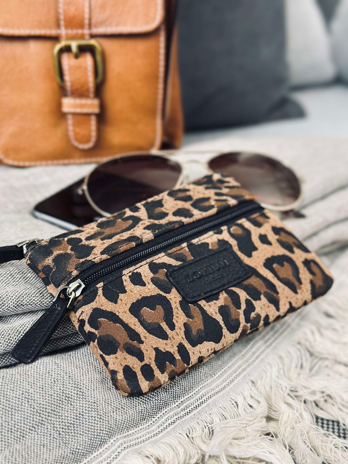Plånbok mörk Leopard mocka