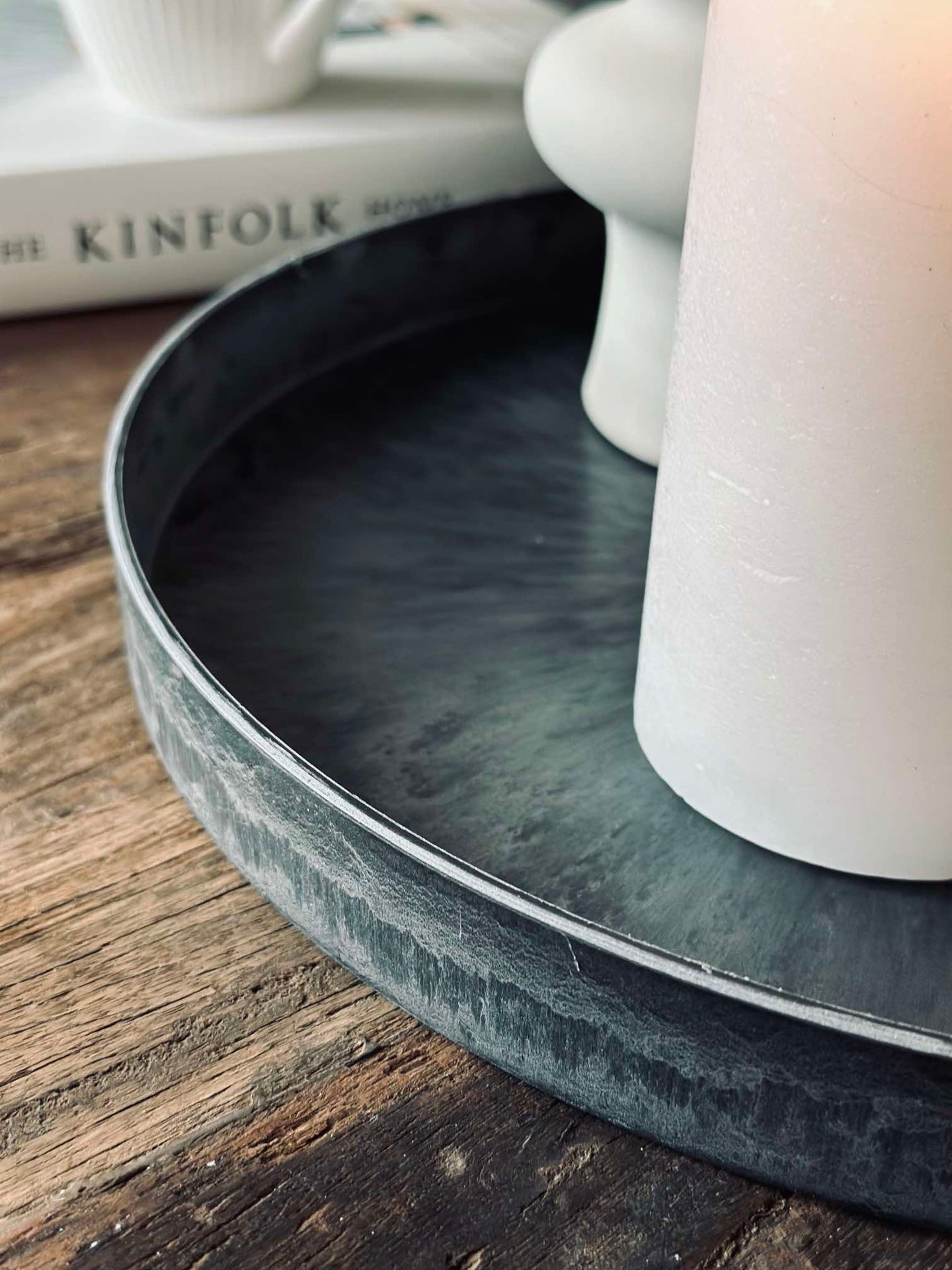 Runt fat/bricka i betonglook - Stor