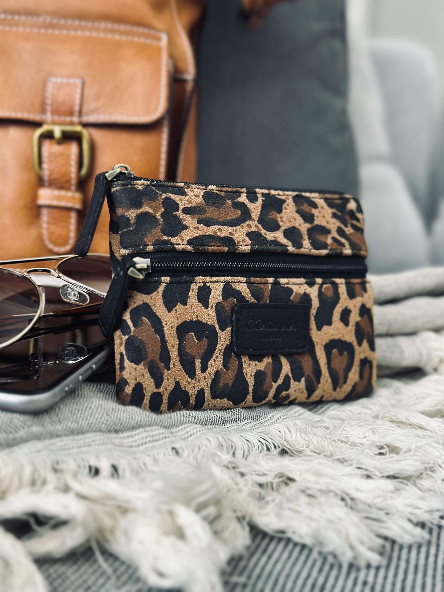 Plånbok mörk Leopard mocka
