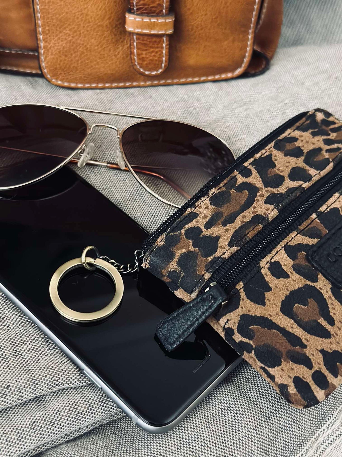 Plånbok mörk Leopard mocka
