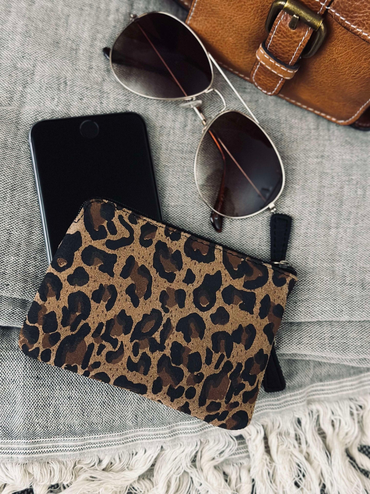 Plånbok mörk Leopard mocka