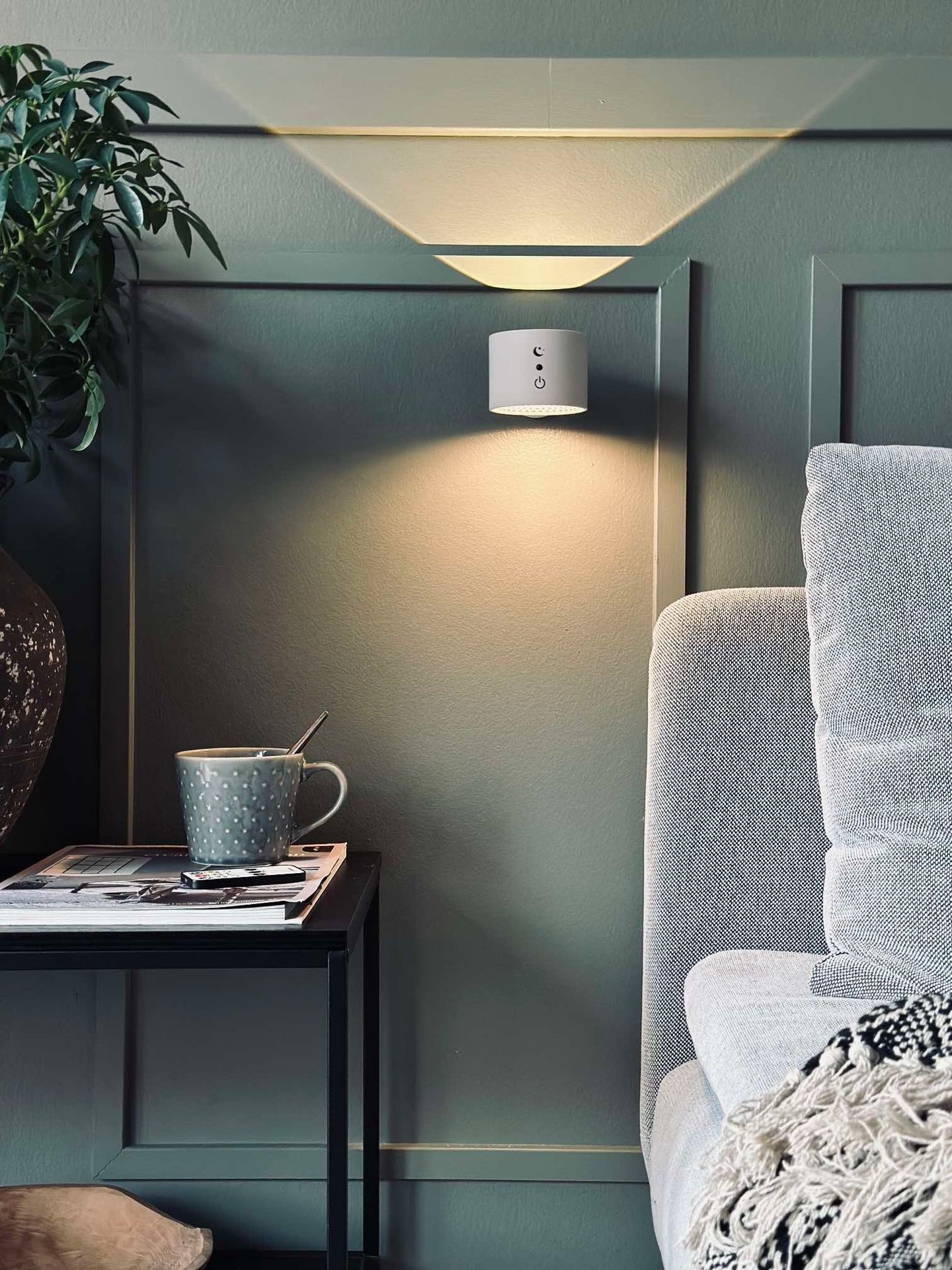 Vägglampa – Uppladdningsbar med fjärrkontroll