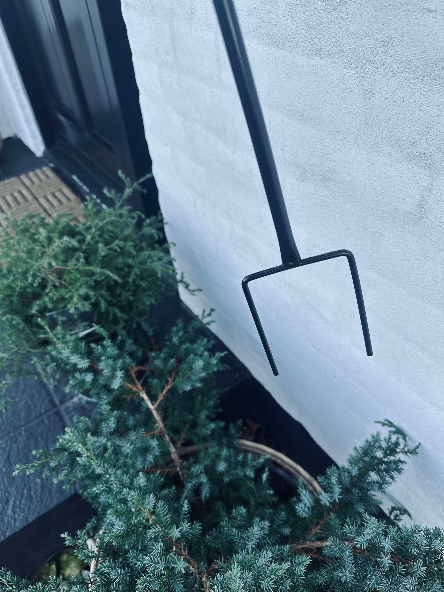 Lykta Molly svart på spjut - Solenergi