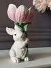 Kanin med blomma