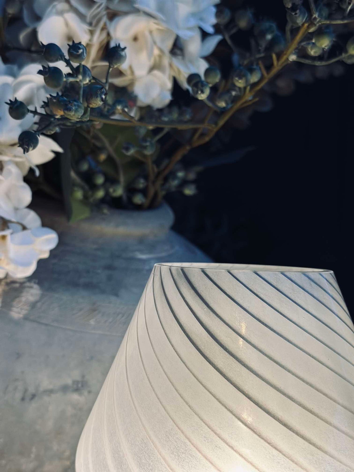 Liten Svamp - Grått munblåst glas