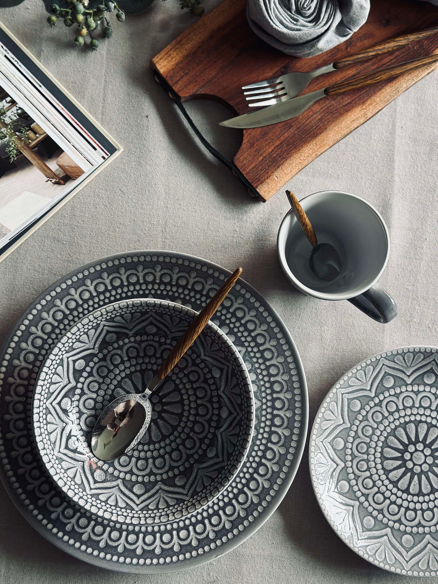 Tallrik India Stengods 27cm - Grå