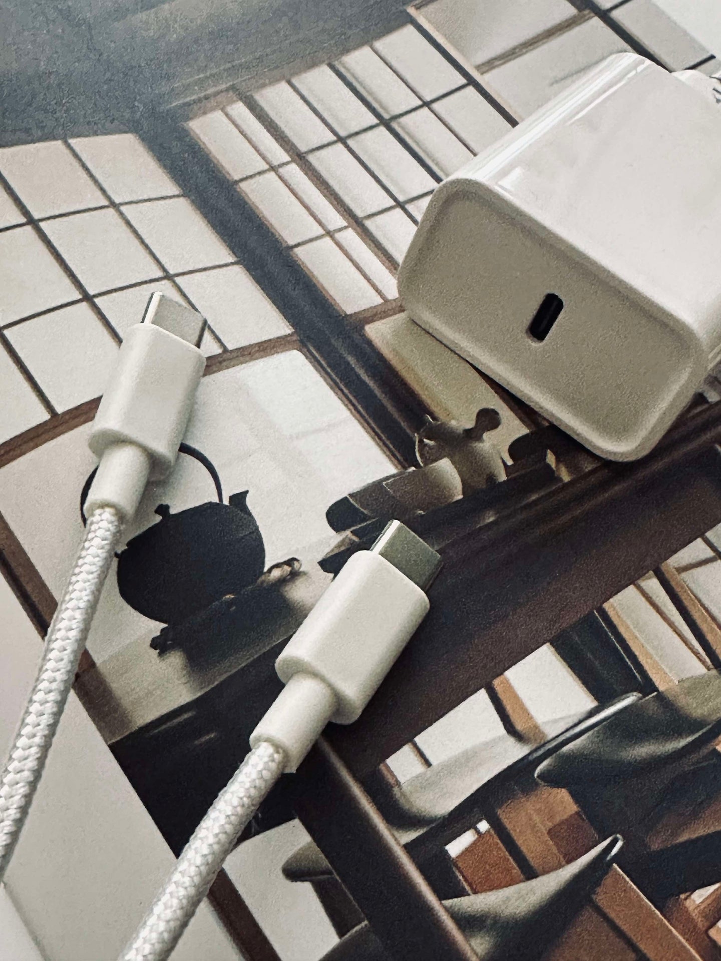 Laddare USB C + 1 M Nylonkabel: USB C till USB C