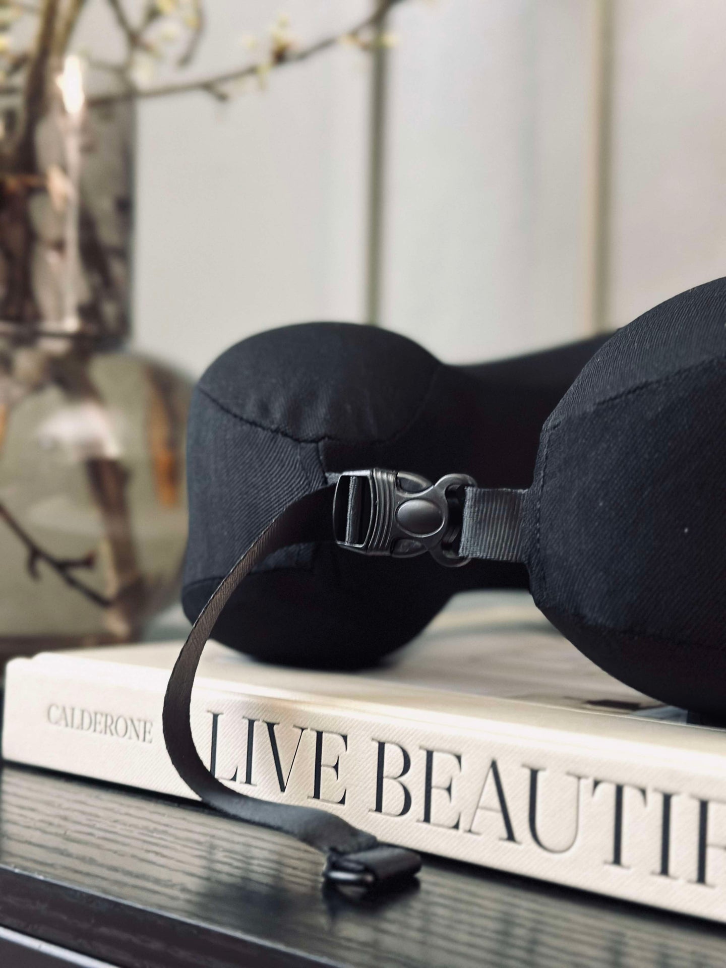 Nackkudde med memoryskum och huva