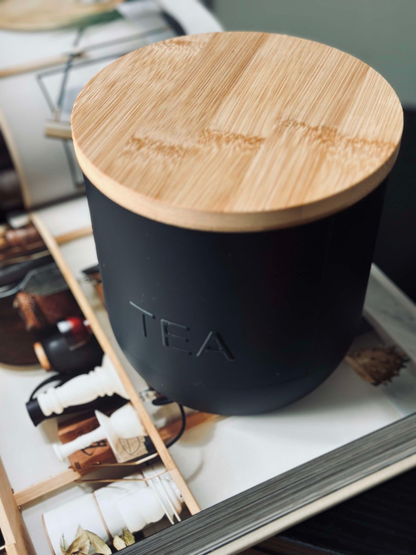 Förvaringsburk med lock - TEA