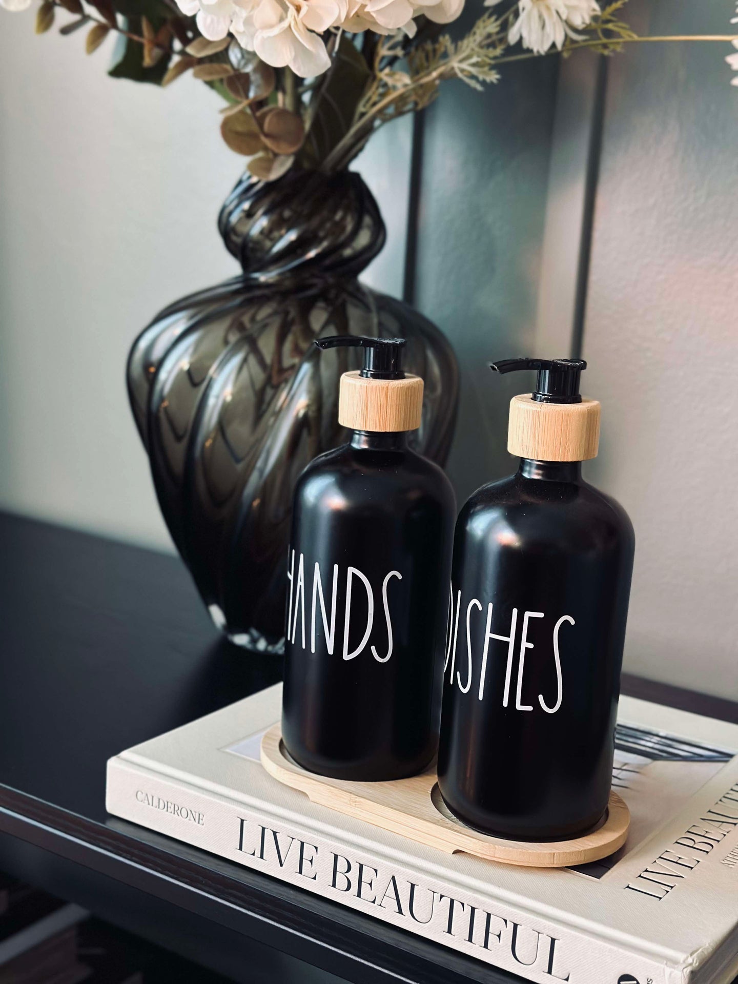 Tvålpump 2 st. med bricka - Svart