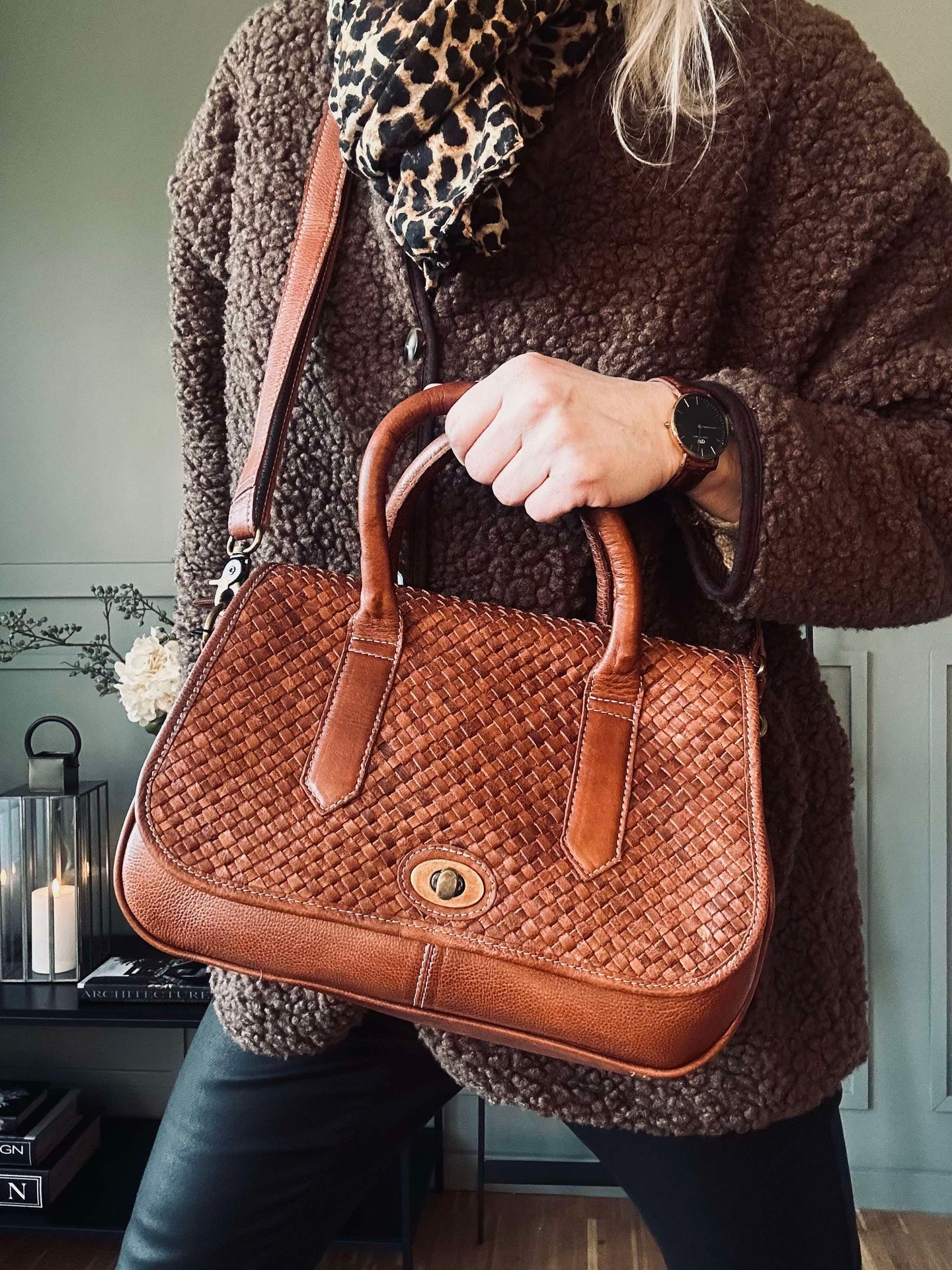 Crossover Melissa Walnut