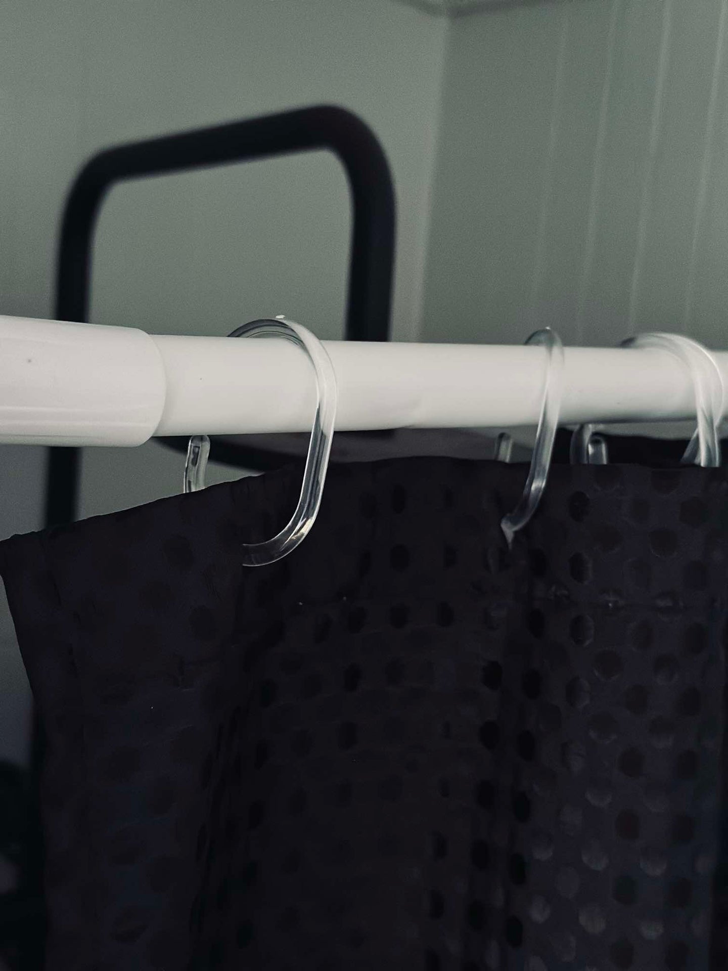 Badrumssats: Duschdraperi & badmatta / Svart