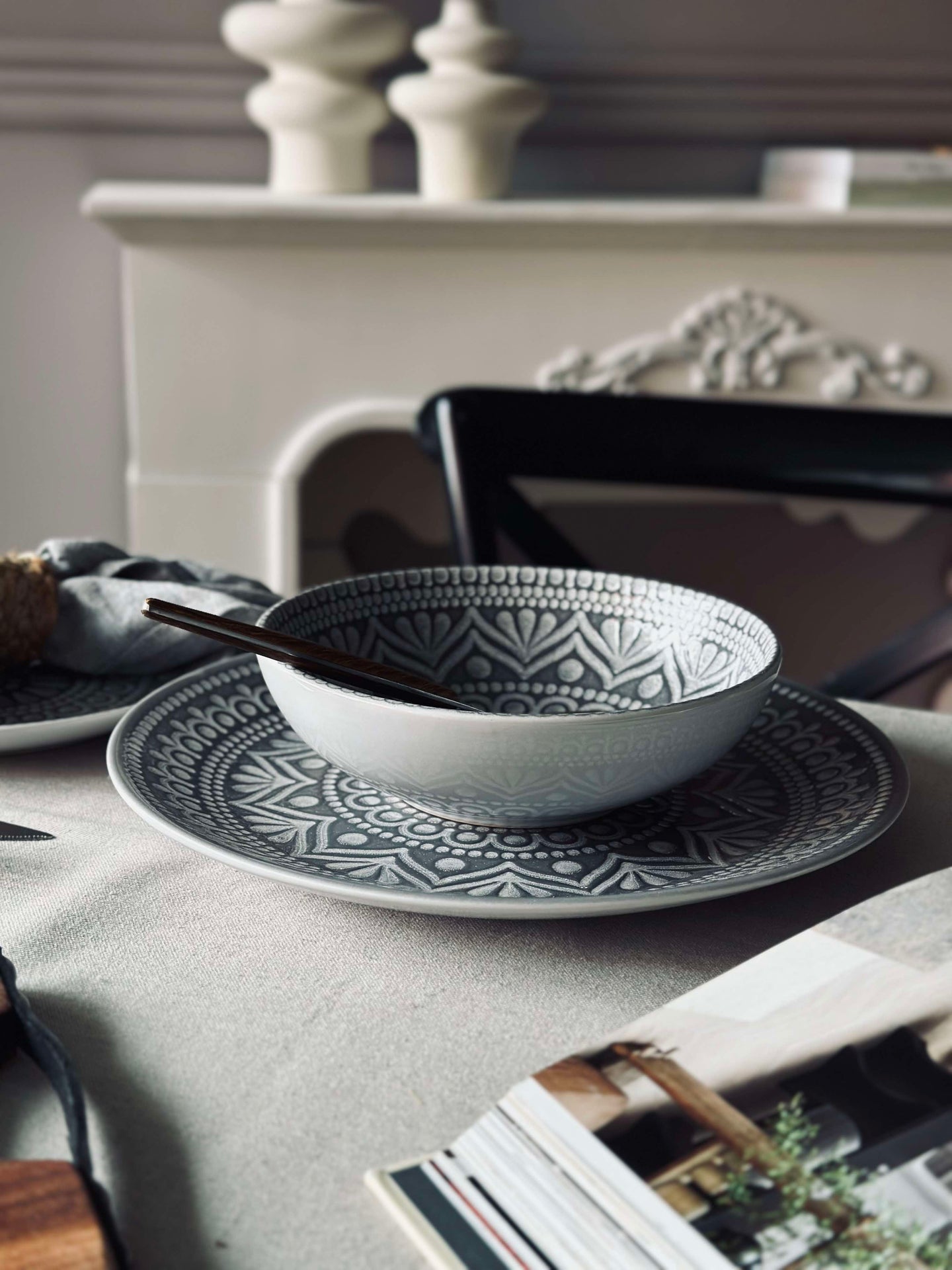 Tallrik India Stengods 27cm - Grå