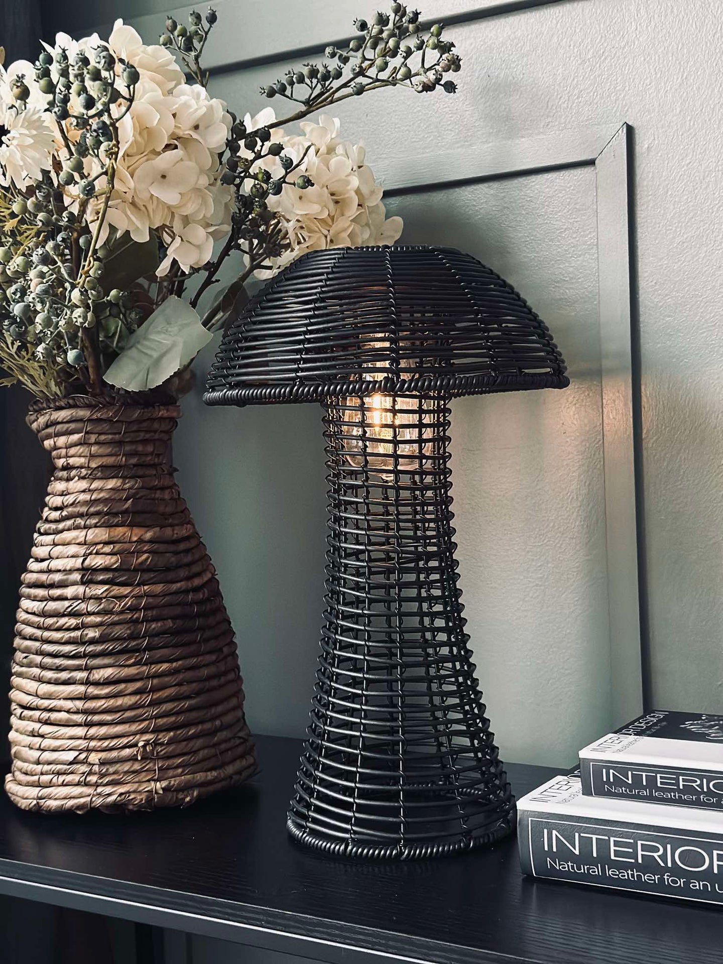 Svamp Solcellslampa - Svart Stor