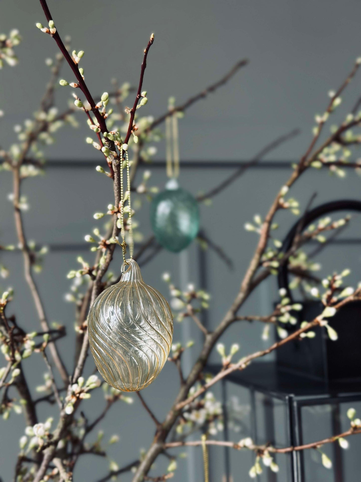 Hängande ägg i glas med ränder - 3 st. - Gul