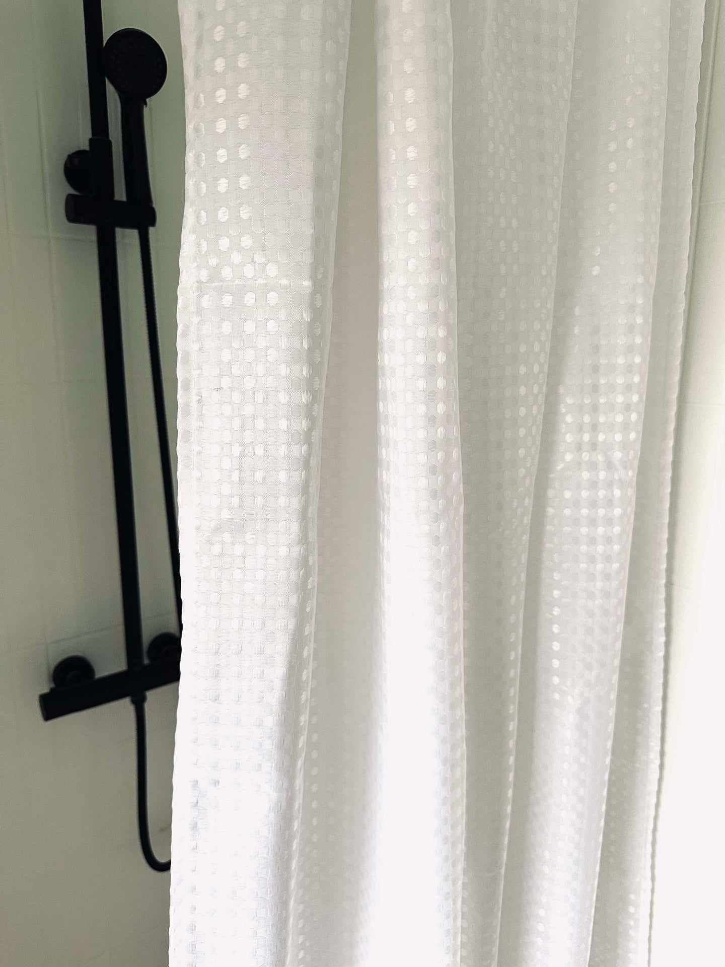 Badrumssats: Duschdraperi & badmatta / Vit