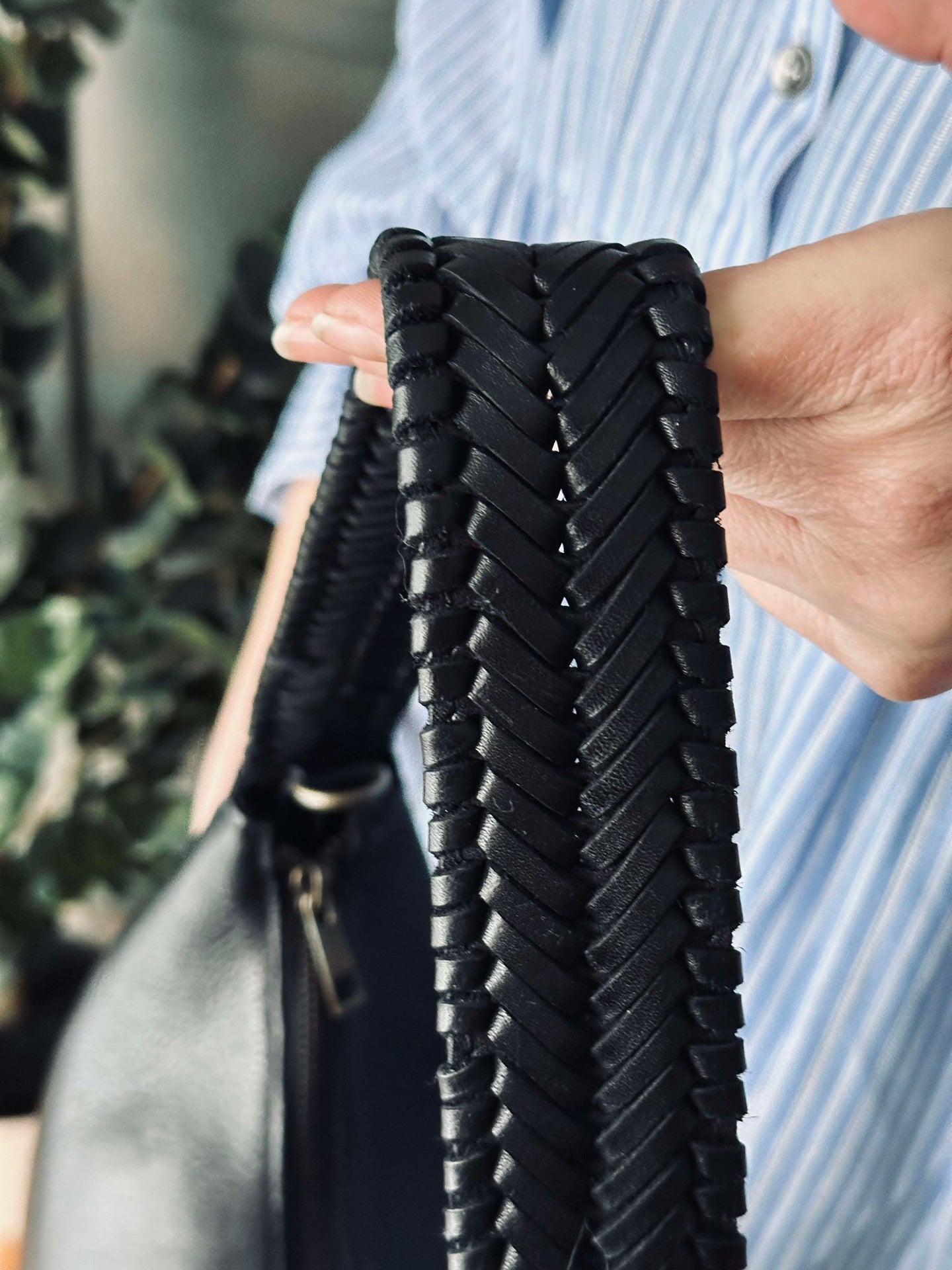 Exklusiv axelväska - Flätad axelrem