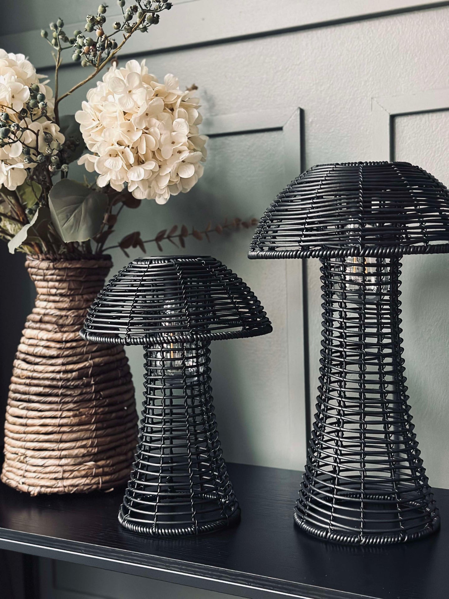 Svamp Solcellslampa - Svart Stor