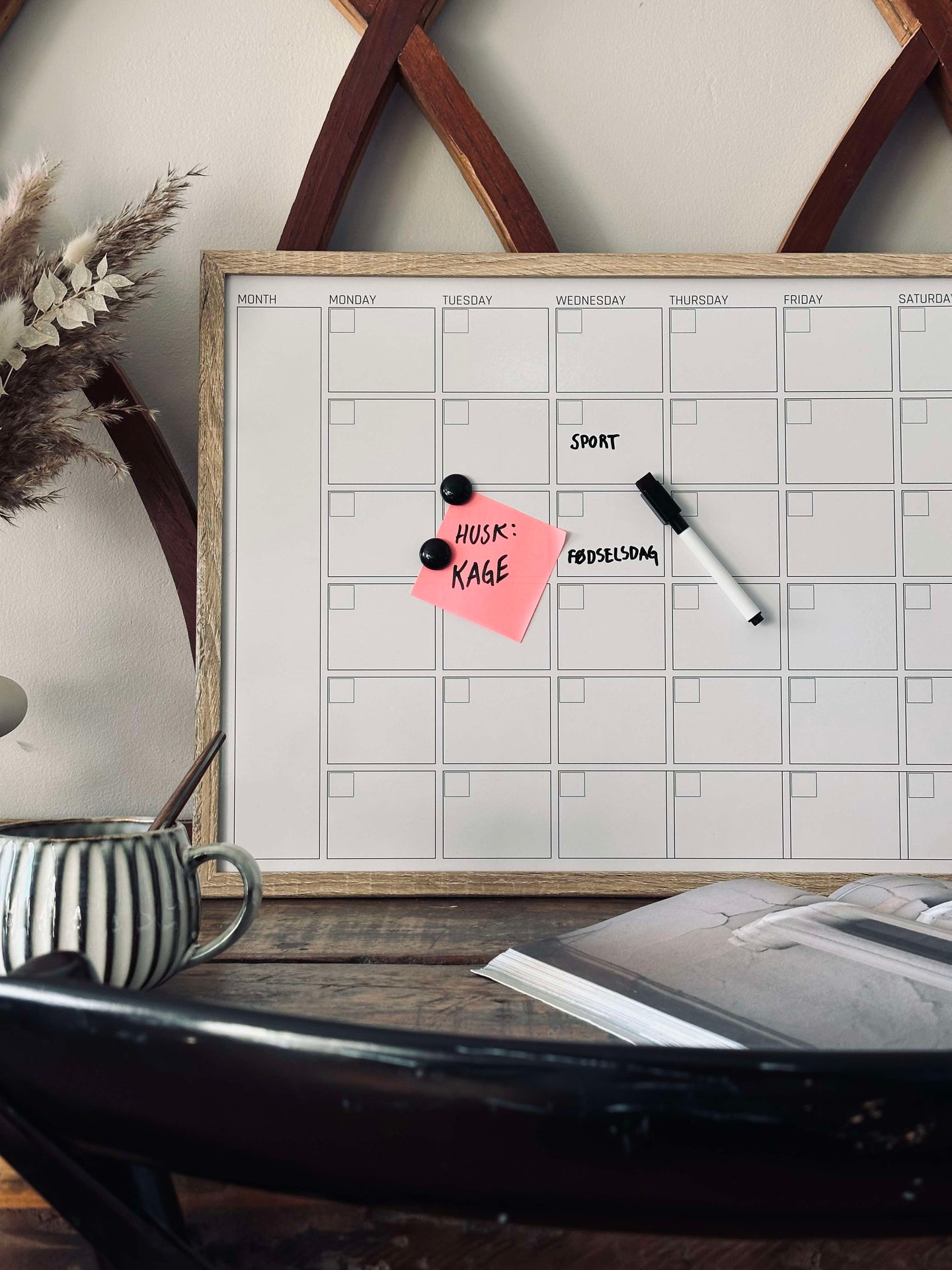 Whiteboard - Månadstavla