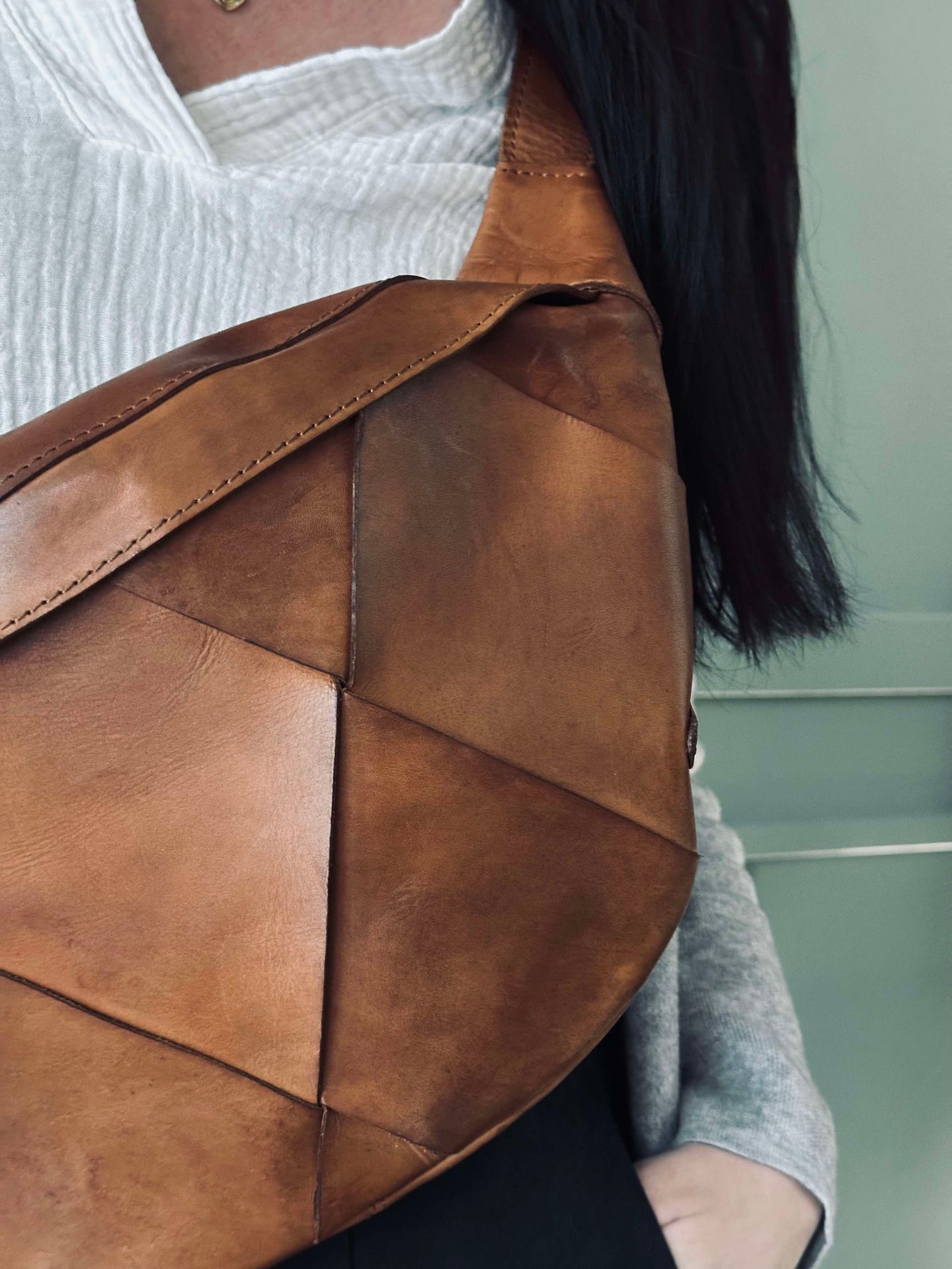 Exklusiv handflätad bumbag - Cognac