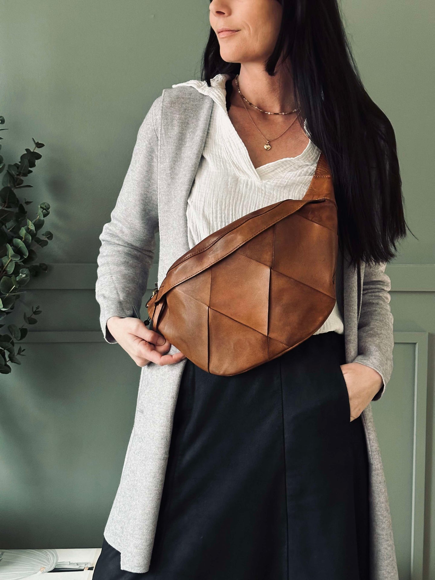 Exklusiv handflätad bumbag - Cognac